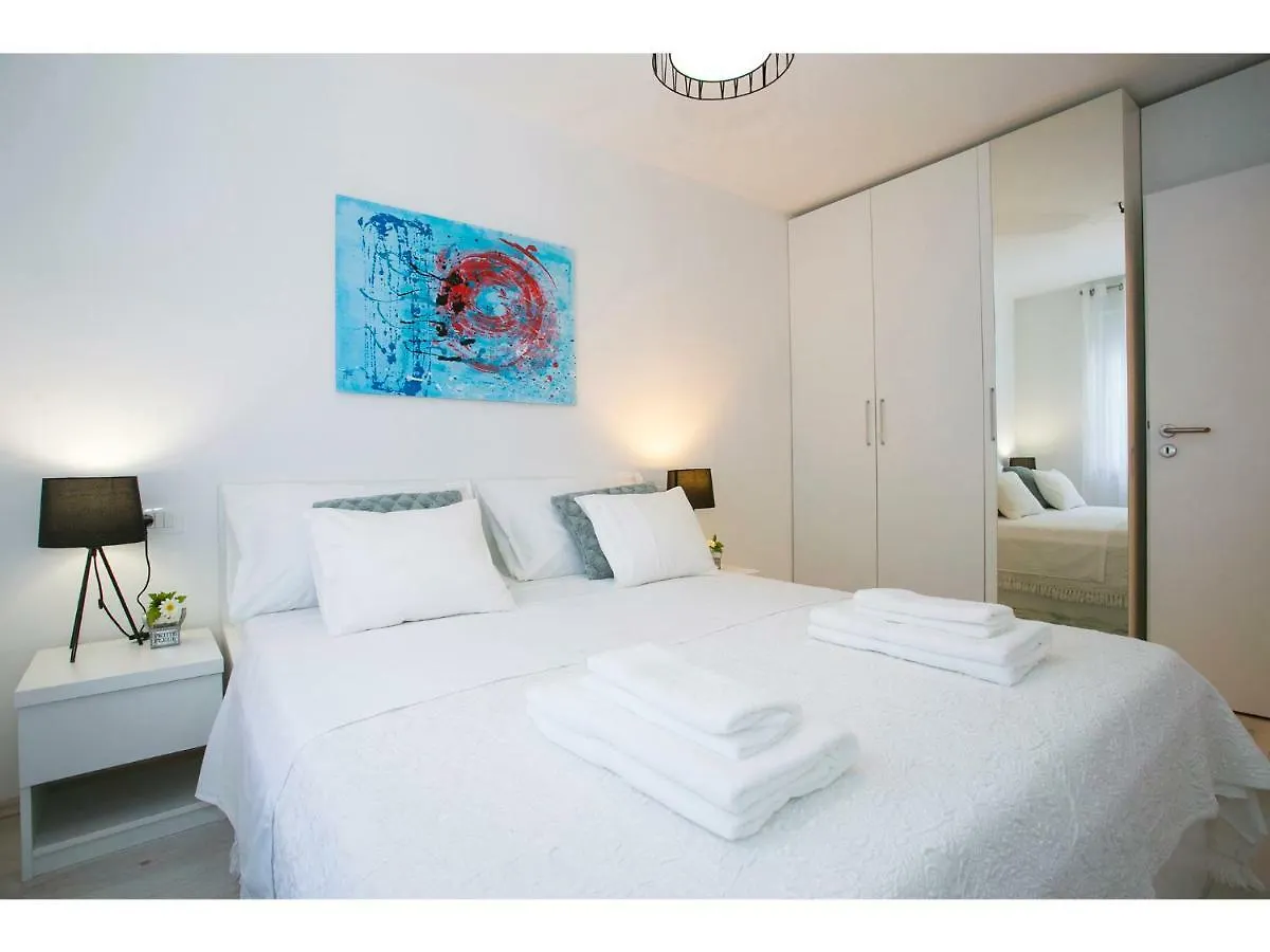 Sweet Apartment In Center Of Split