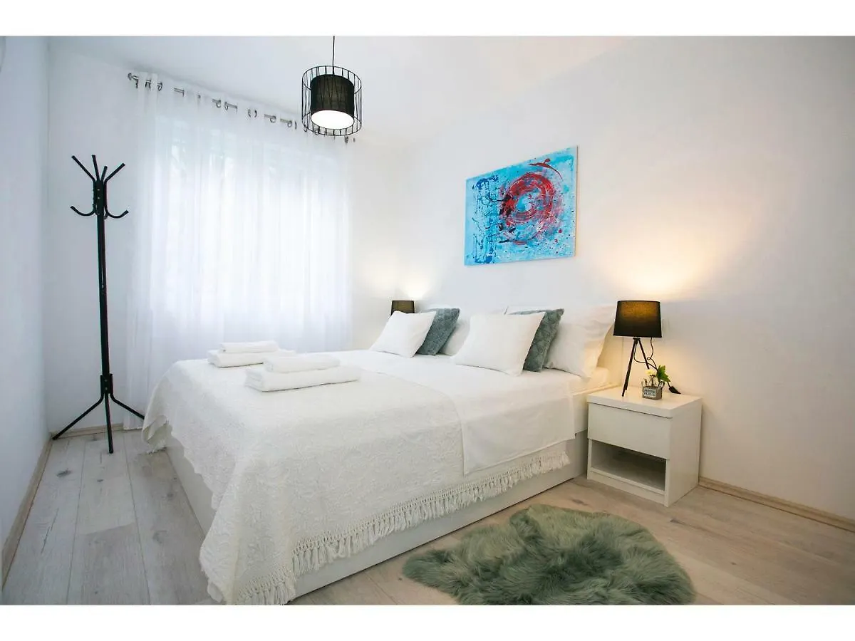 Sweet Apartment In Center Of Split